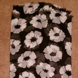 Thirty one white poppy scarf